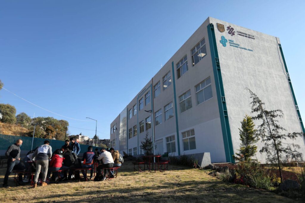 Universidad Rosario Castellanos